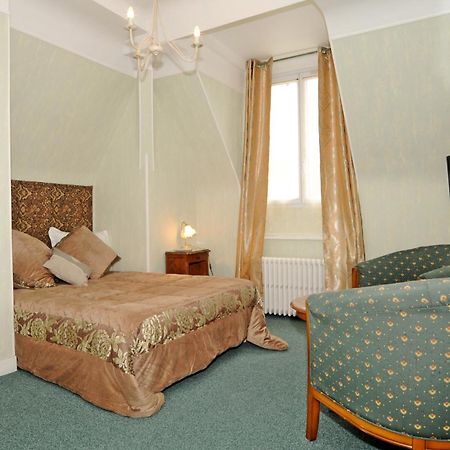 Hotel La Tour Sully-sur-Loire Eksteriør bilde