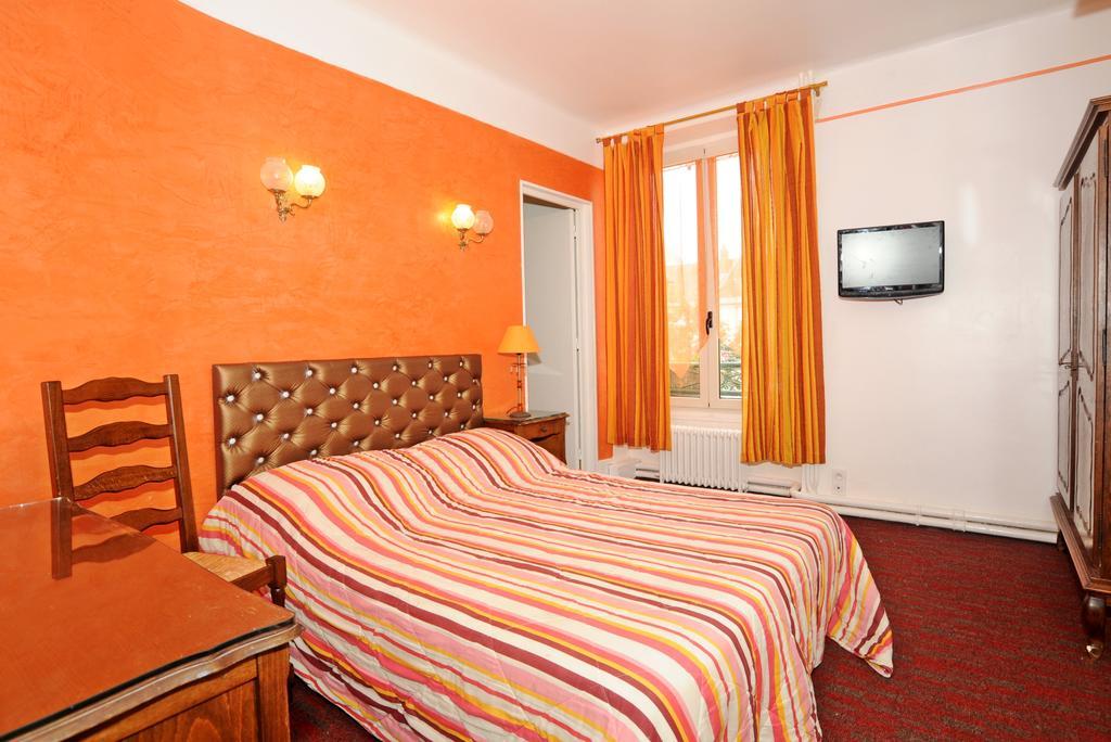 Hotel La Tour Sully-sur-Loire Rom bilde